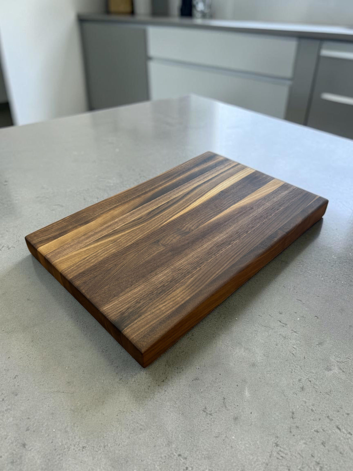PERSONALIZED HARDWOOD CUTTING BOARD