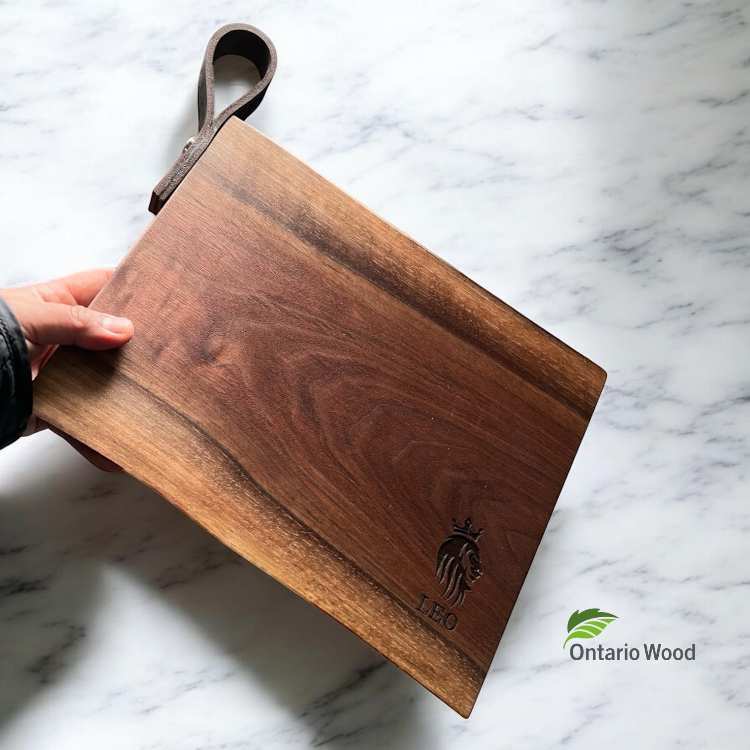 PERSONALIZED SMALL WALNUT WOOD CHARCUTERIE BOARD